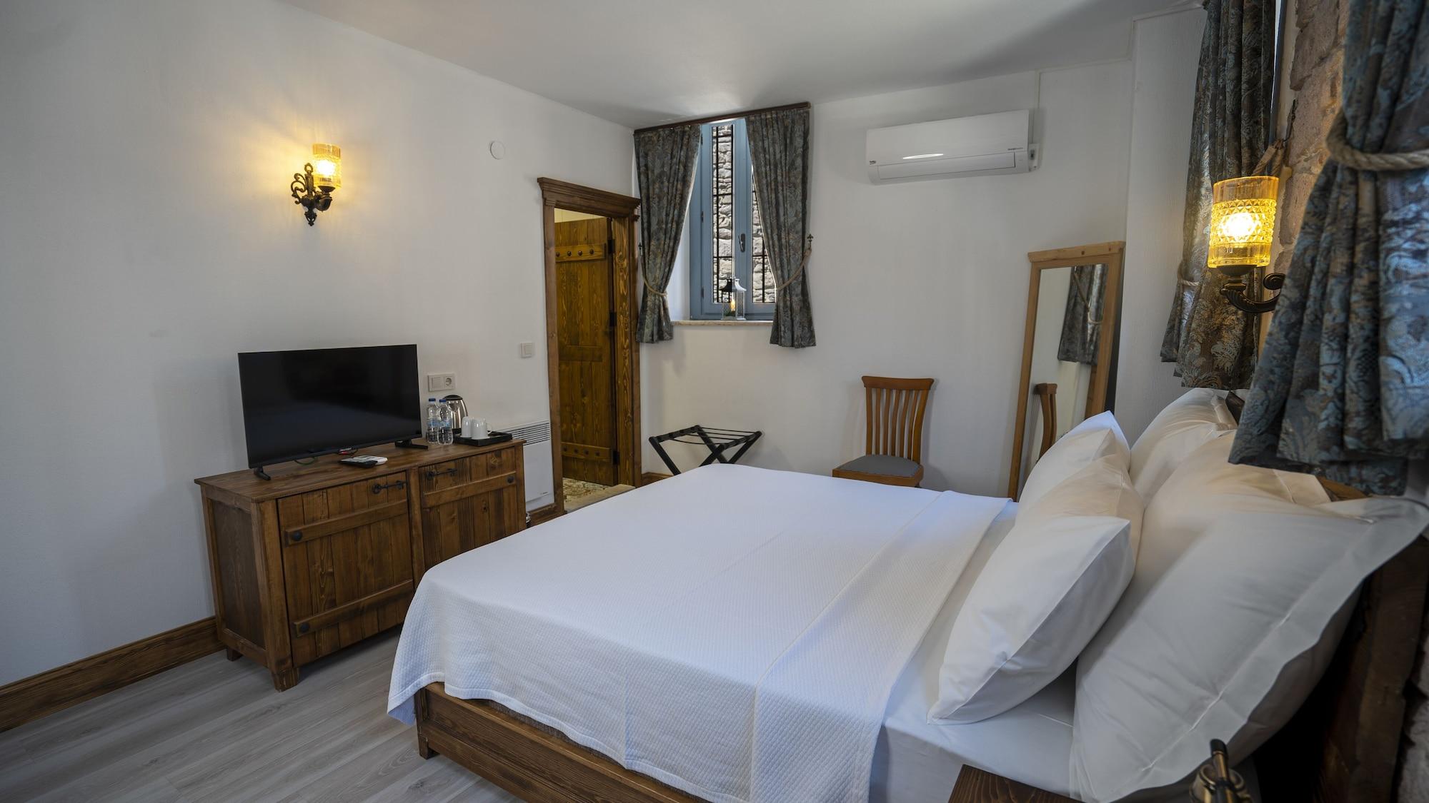 Villa Pietra Butik Otel Ayvalik Ngoại thất bức ảnh