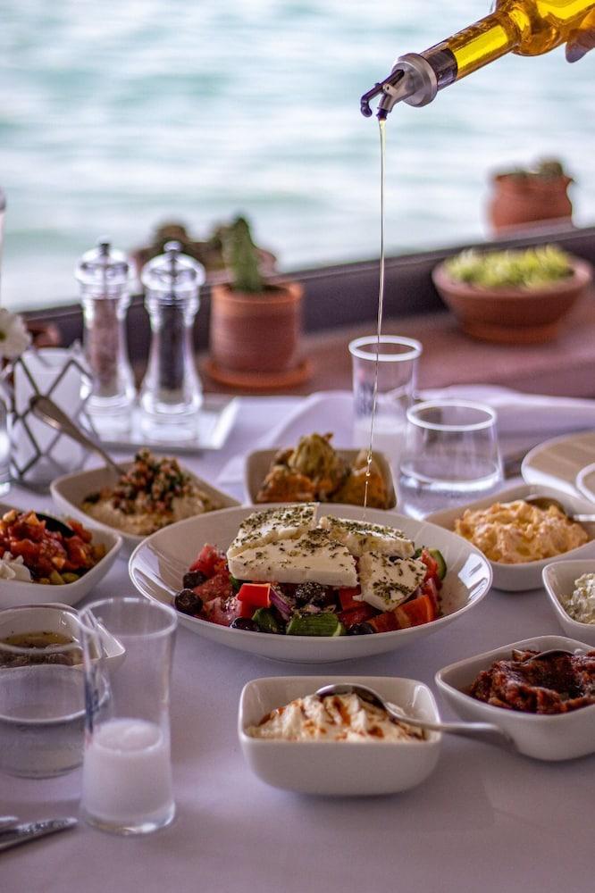 Villa Pietra Butik Otel Ayvalik Ngoại thất bức ảnh