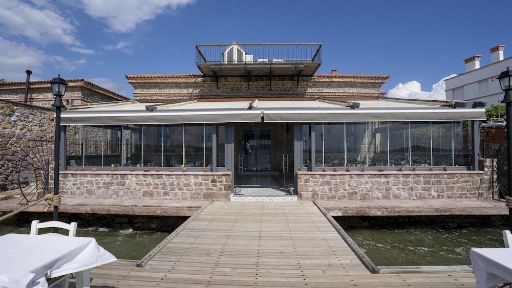 Villa Pietra Butik Otel Ayvalik Ngoại thất bức ảnh
